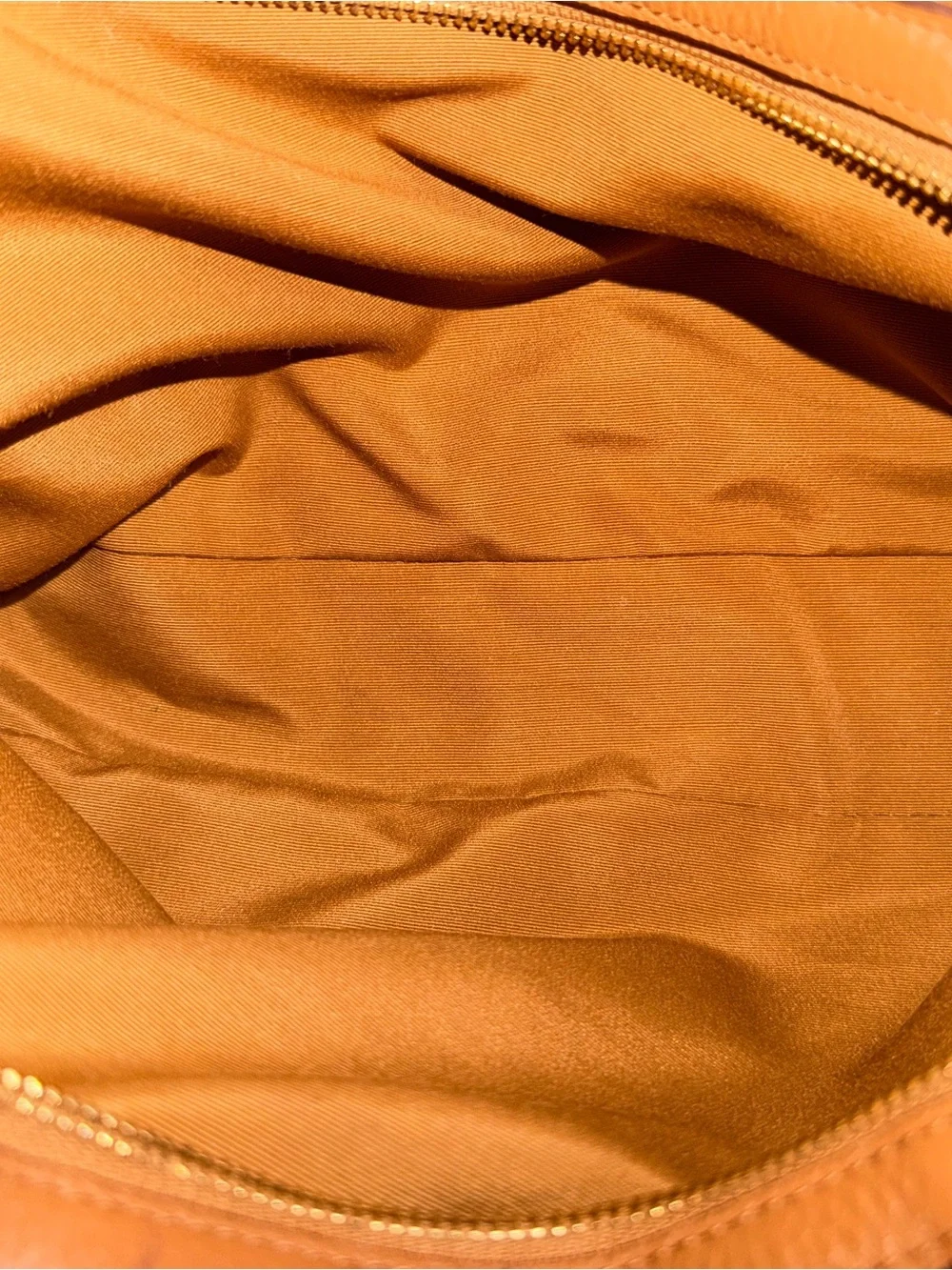 Authentic Coach Hallie shoulder bag Pebbled Leather Shoulder Tote with Gold